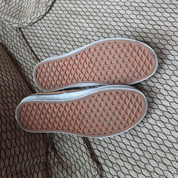 Vans yellow slip-ons sz 6 women/4.5 men - Picture 4 of 5